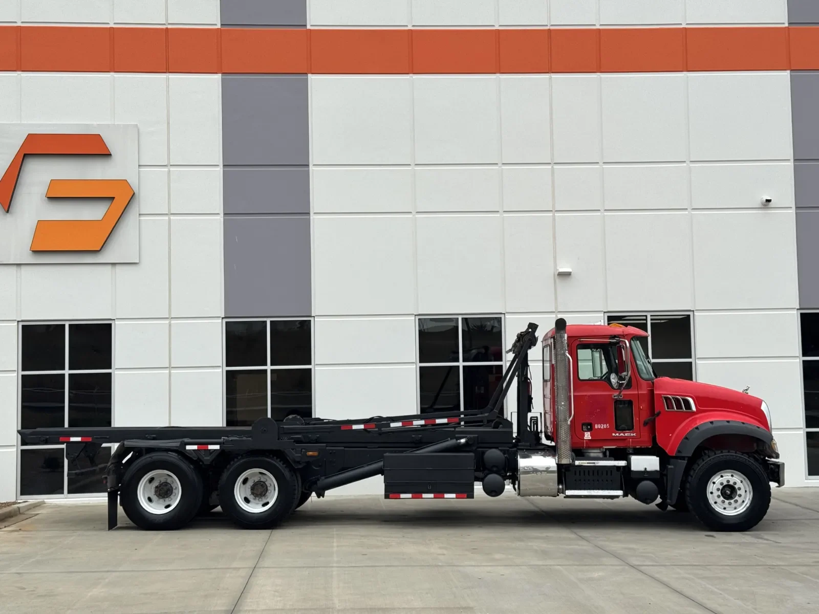 2013 Mack Granite in Greer, SC — photo 3