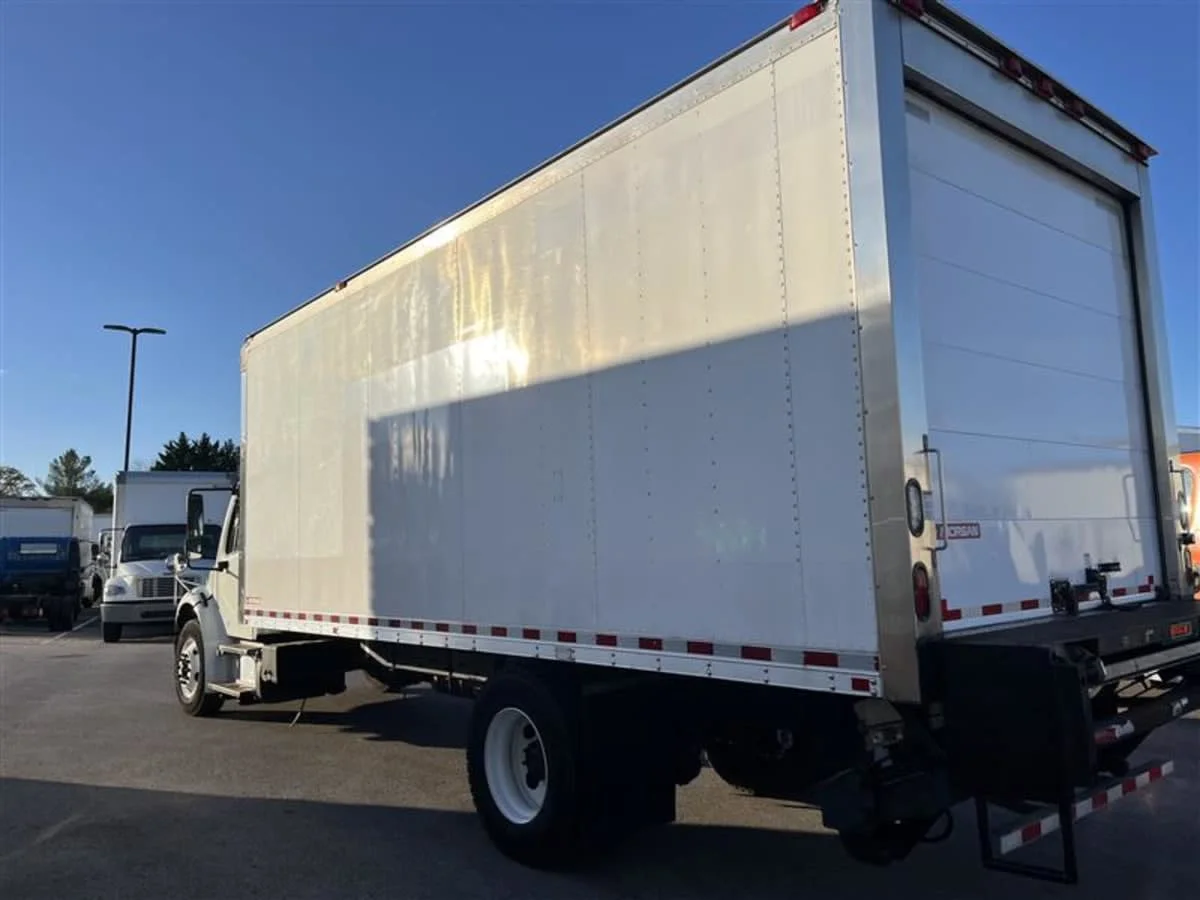 2016 Freightliner M2 106 - image 6