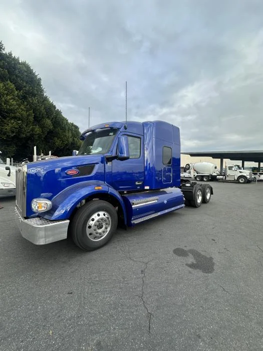 2024 Peterbilt 567 - image 2
