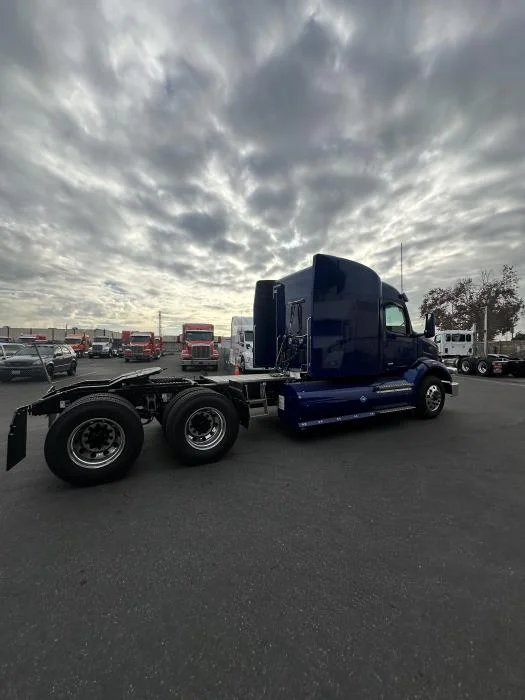 2024 Peterbilt 567 in Los Angeles, CA — photo 4