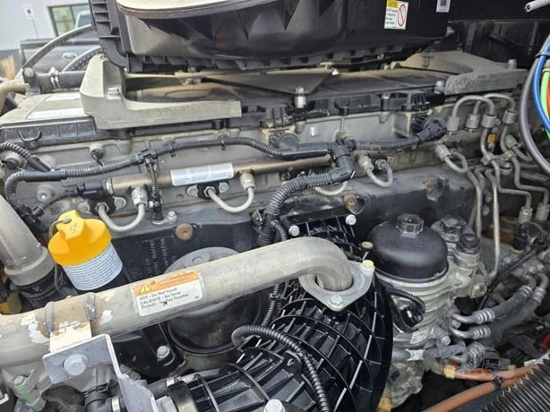 2019 Freightliner Cascadia - image 21