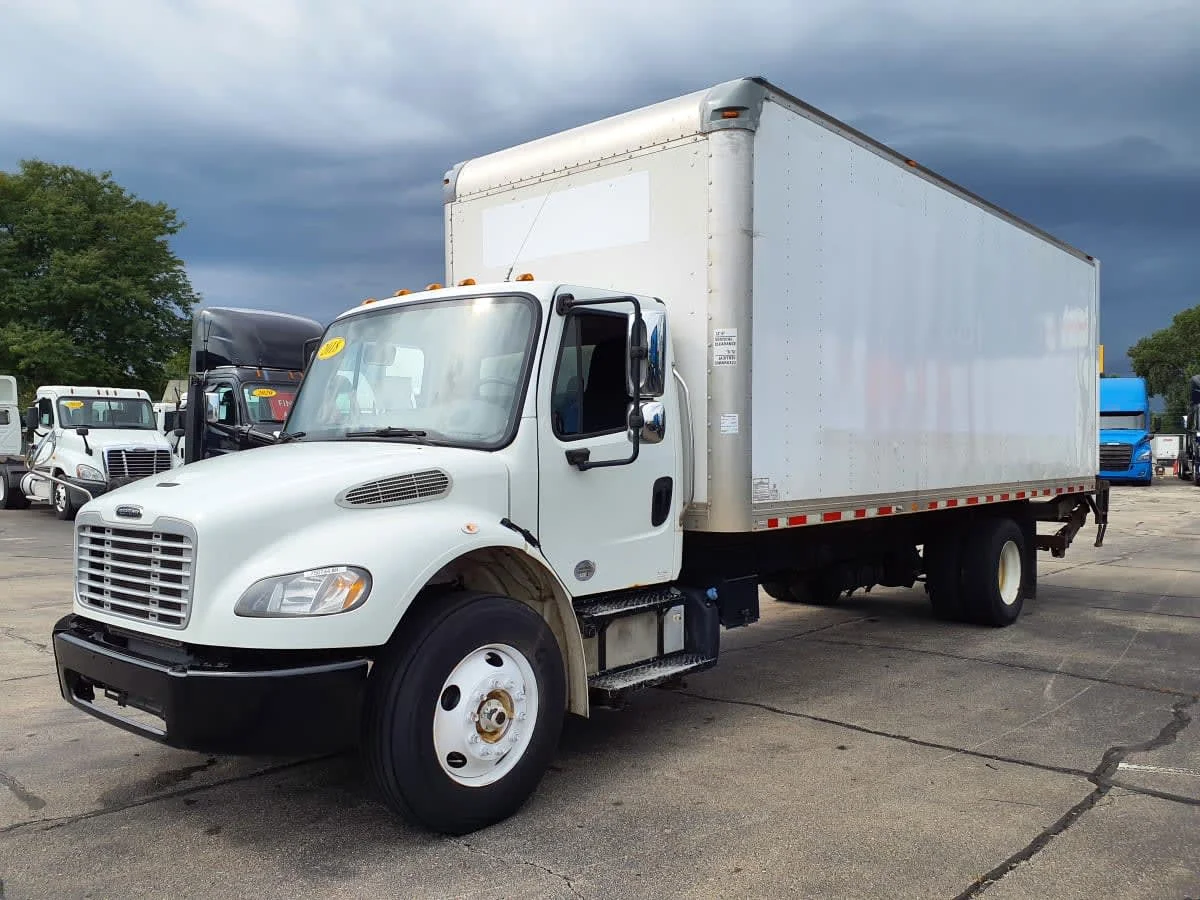 2018 Freightliner M2 106