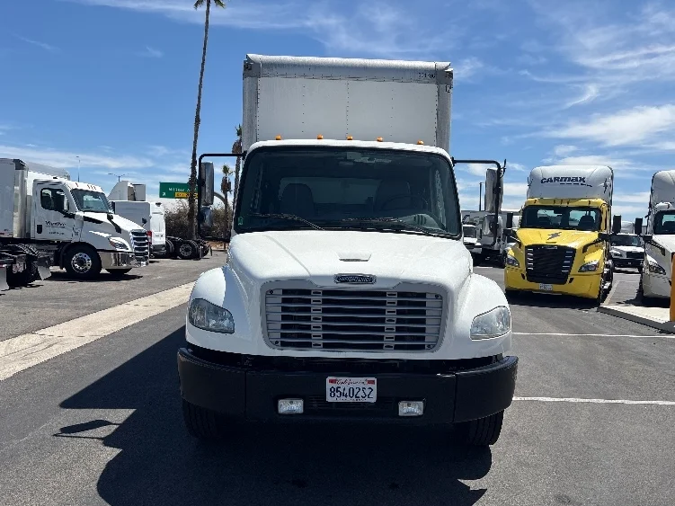 2020 Freightliner eM2 in Fontana, CA — photo 2