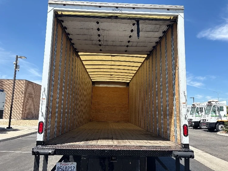 2020 Freightliner eM2 in Fontana, CA — photo 8