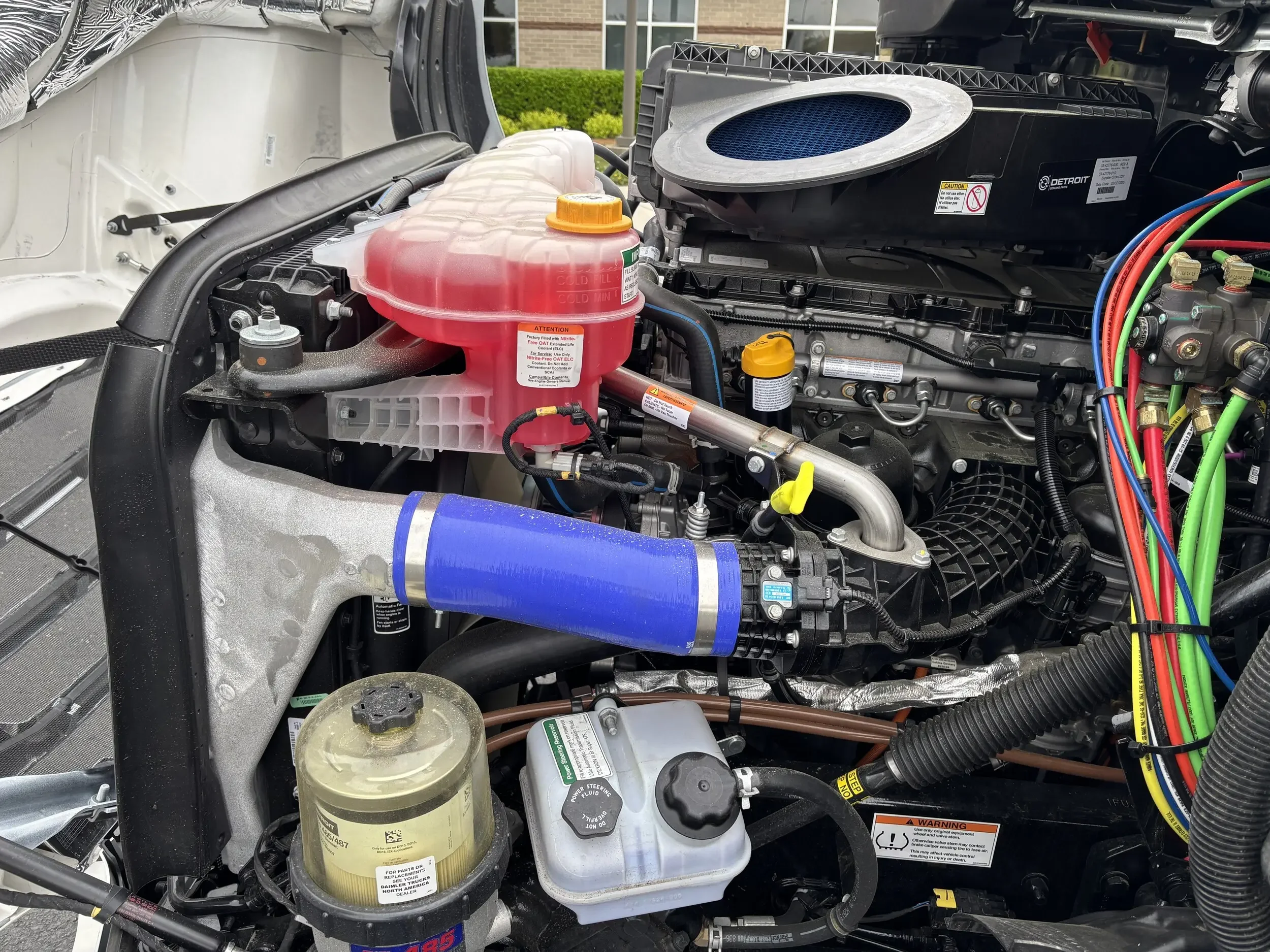 2026 Freightliner Cascadia - image 12