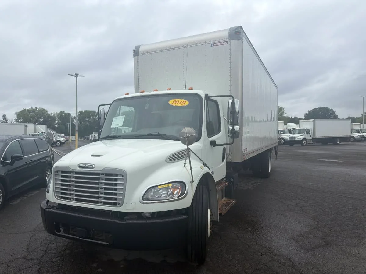 2019 Freightliner M2 106