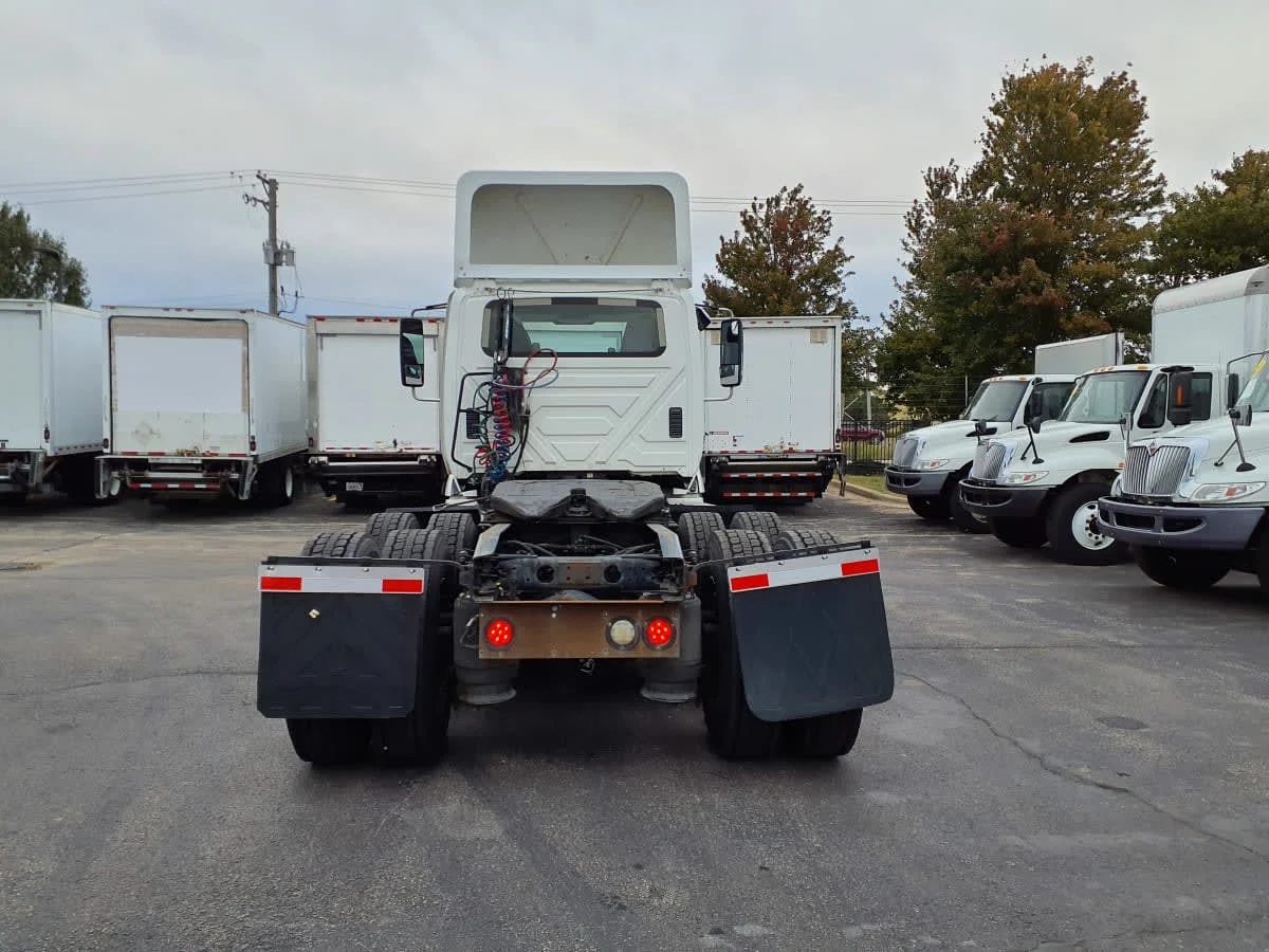 2016 International ProStar - image 5