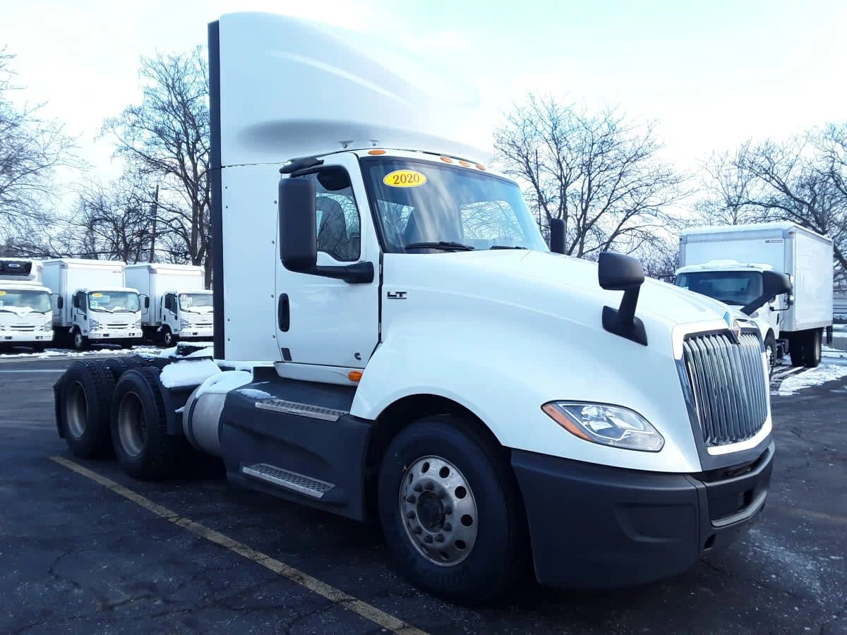 2020 International LT in Hilliard, OH — photo 3