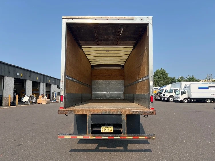 2020 International MV in Burlington, NJ — photo 8