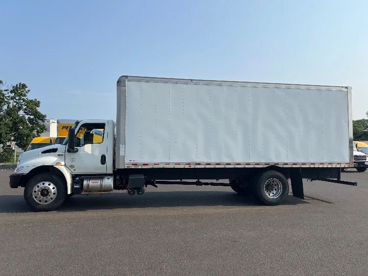 2020 International MV in Burlington, NJ — photo 4
