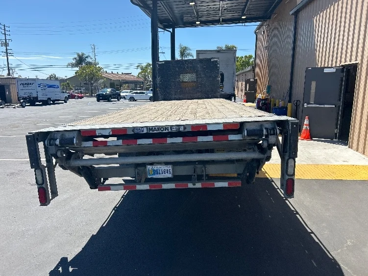 2020 Freightliner eM2 in Fresno, CA — photo 7