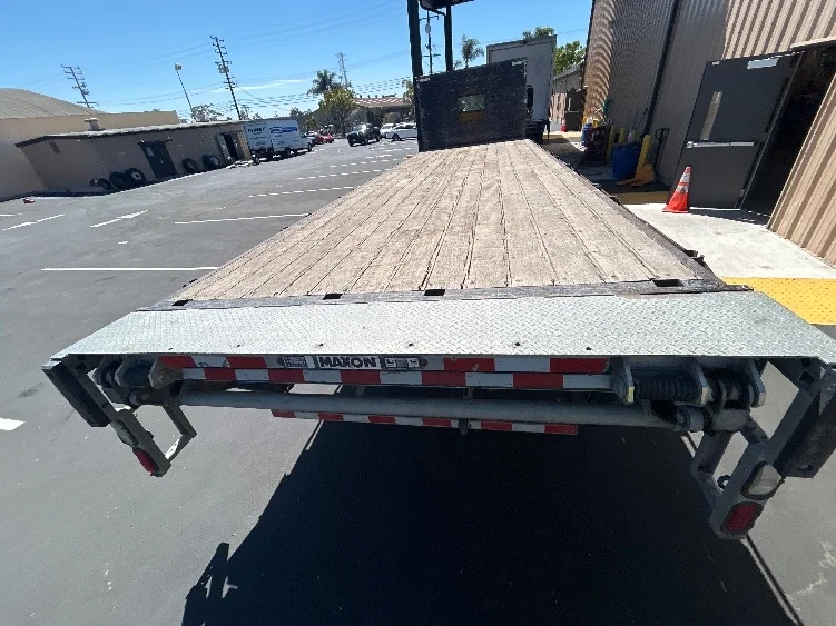 2020 Freightliner eM2 in Fresno, CA — photo 10
