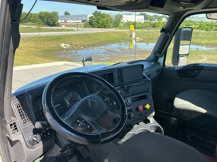 2020 International RH - image 10