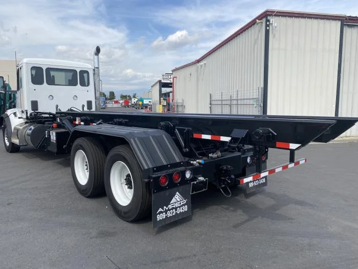 2026 Peterbilt 567 in Los Angeles, CA — photo 8