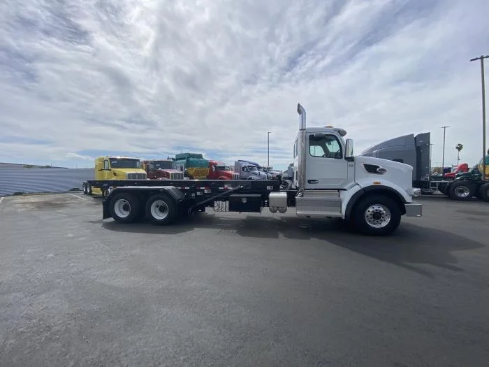 2026 Peterbilt 567 in Los Angeles, CA — photo 5