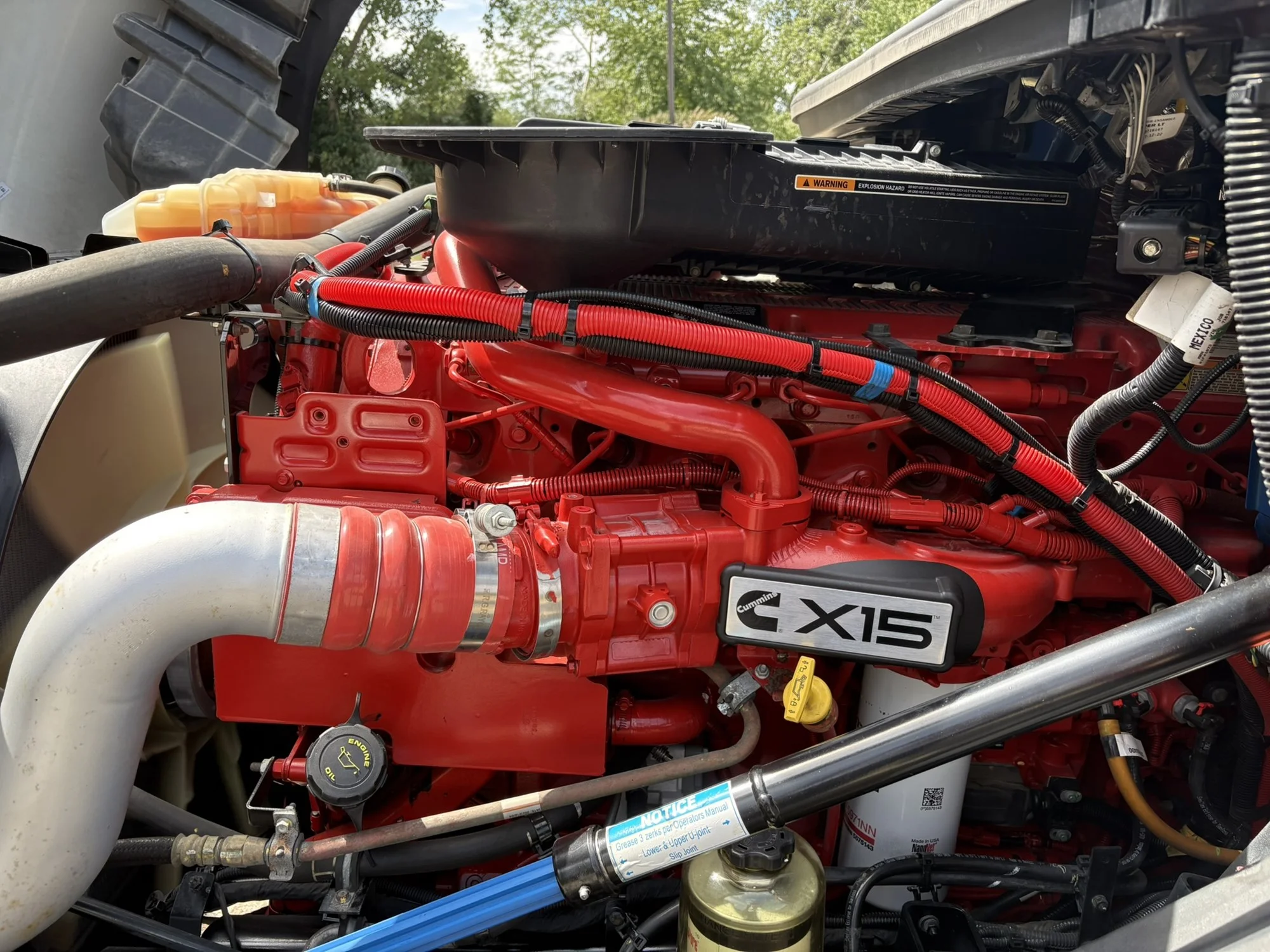 2025 International LT in MI — photo 8