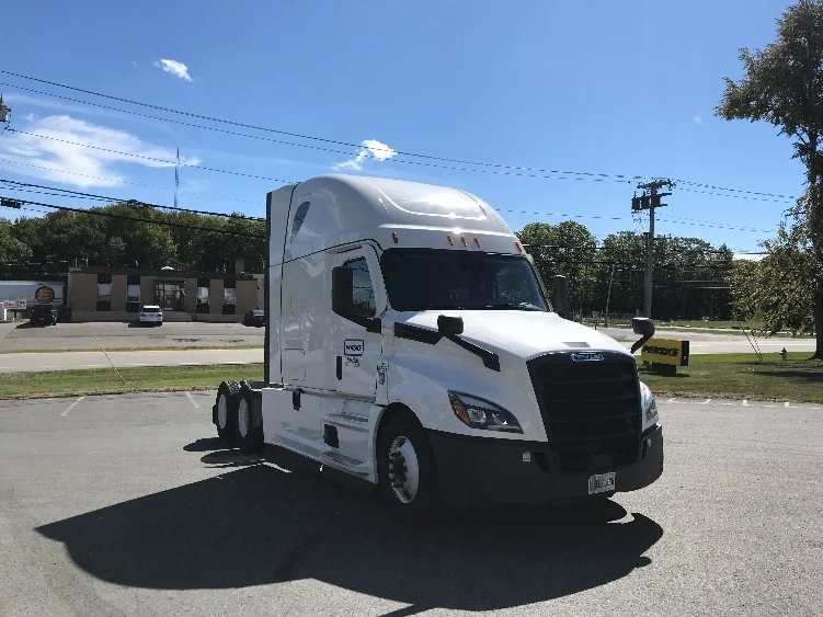 2022 Freightliner Cascadia in Londonderry, NH