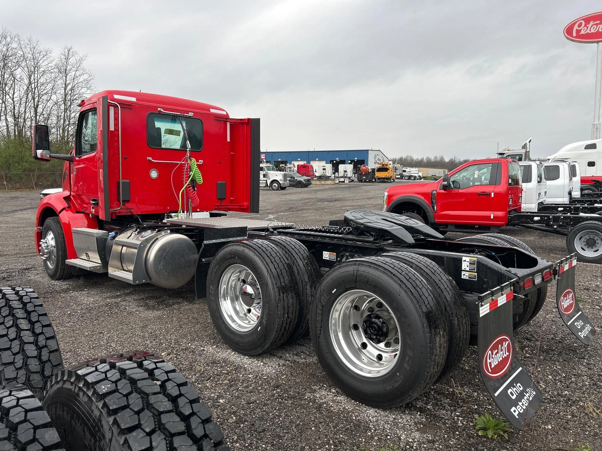 2027 Peterbilt 579 in Youngstown, OH — photo 4