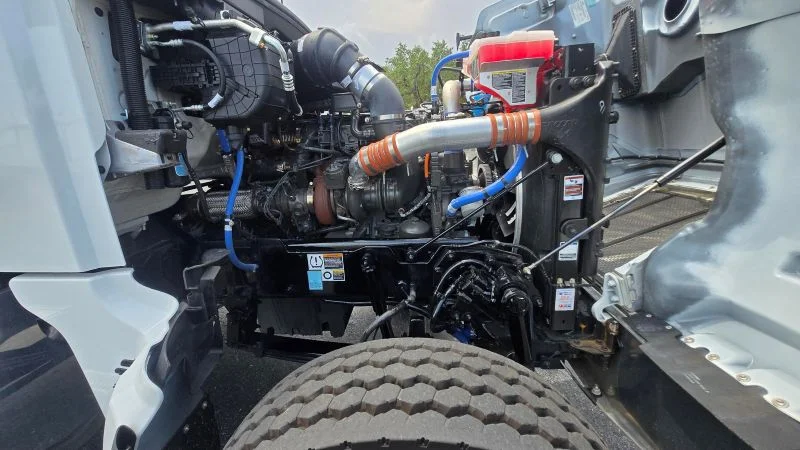 2027 Peterbilt 567 in Fort Lauderdale, FL — photo 11