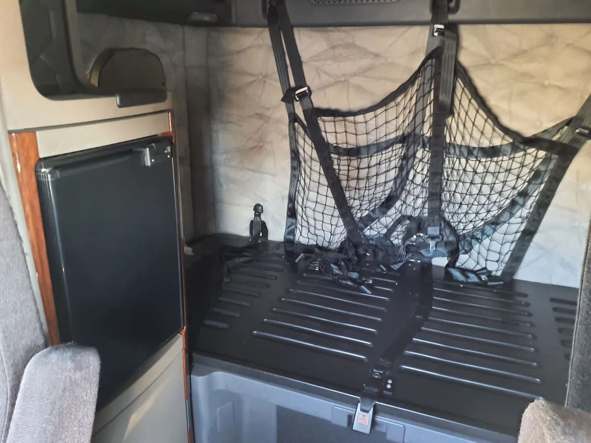 2019 Freightliner Cascadia - image 8