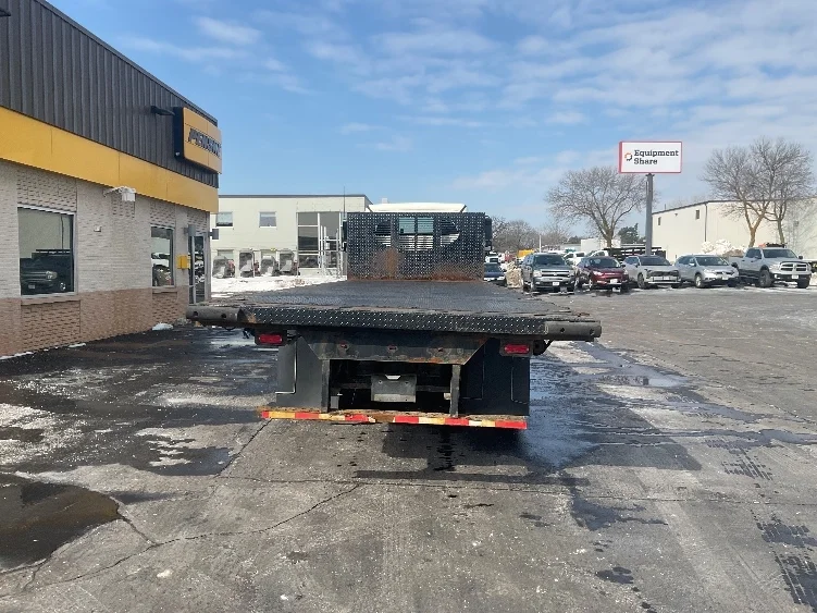 2019 Freightliner M2 112 - image 7