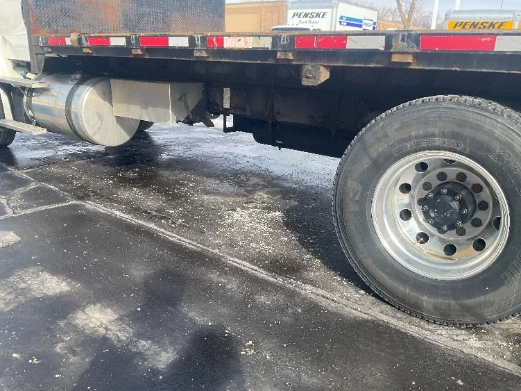 2019 Freightliner M2 112 - image 5