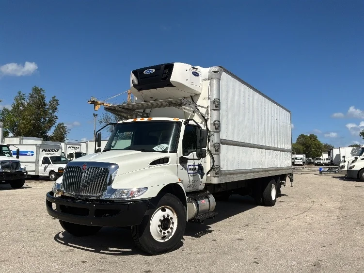 2020 International MV - image 3