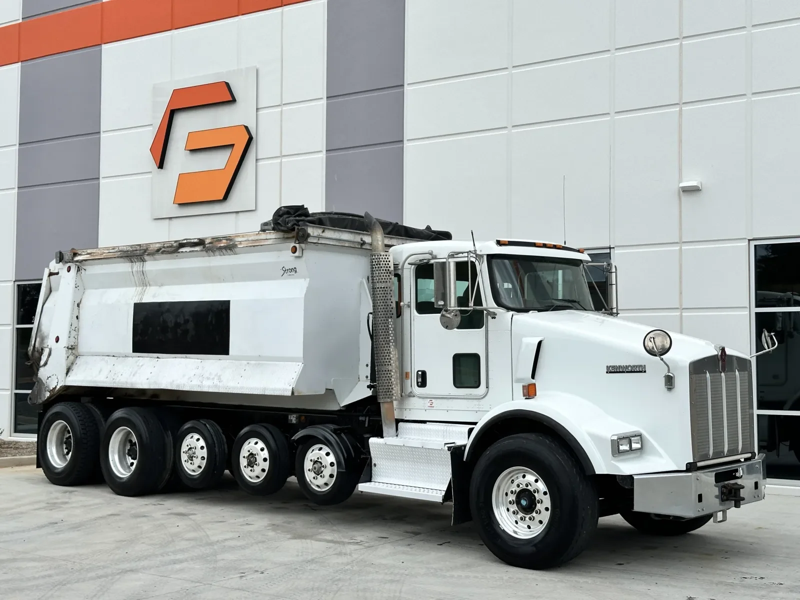 2012 Kenworth T800 in Greer, SC — photo 2