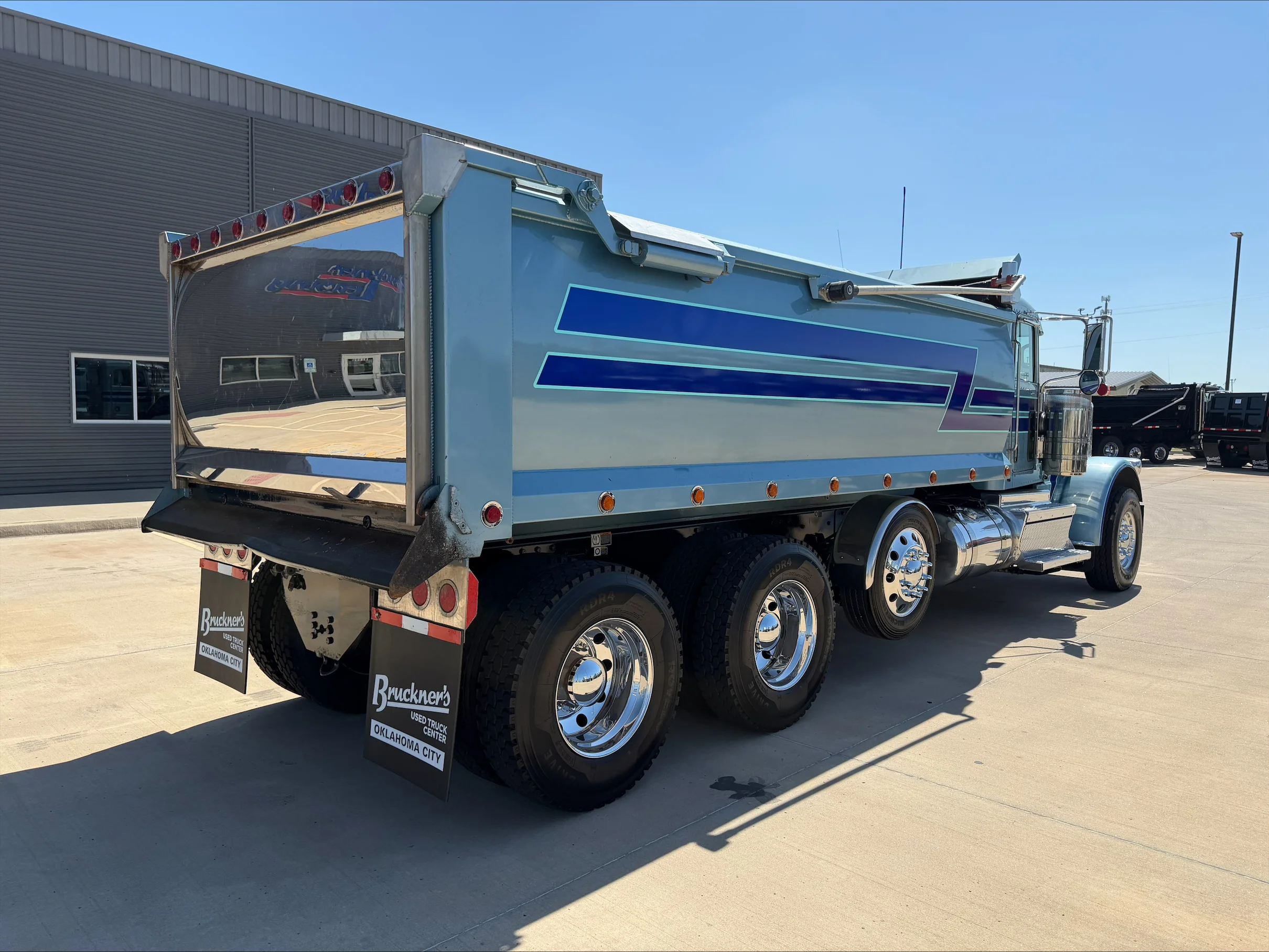 2024 Peterbilt 389 in Oklahoma City, OK — photo 6