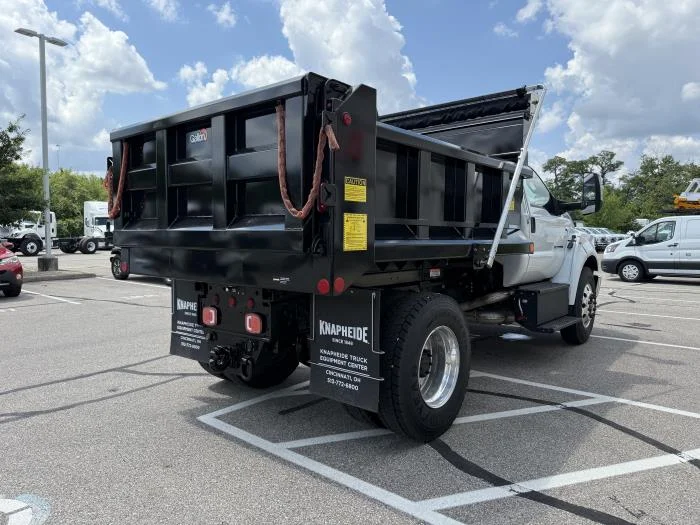 2027 Ford F-750 in Cincinnati, OH — photo 6