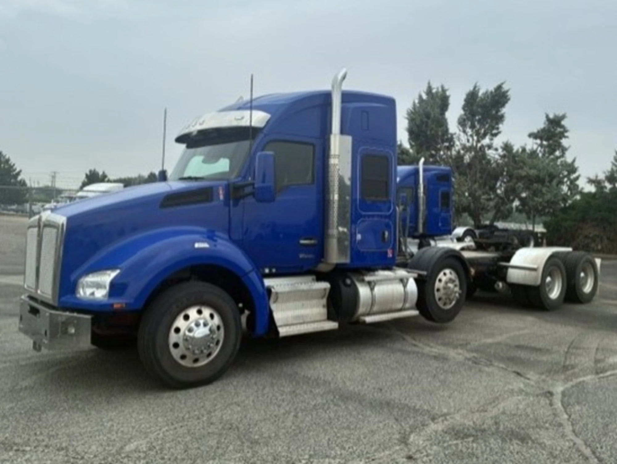 2022 Kenworth T880