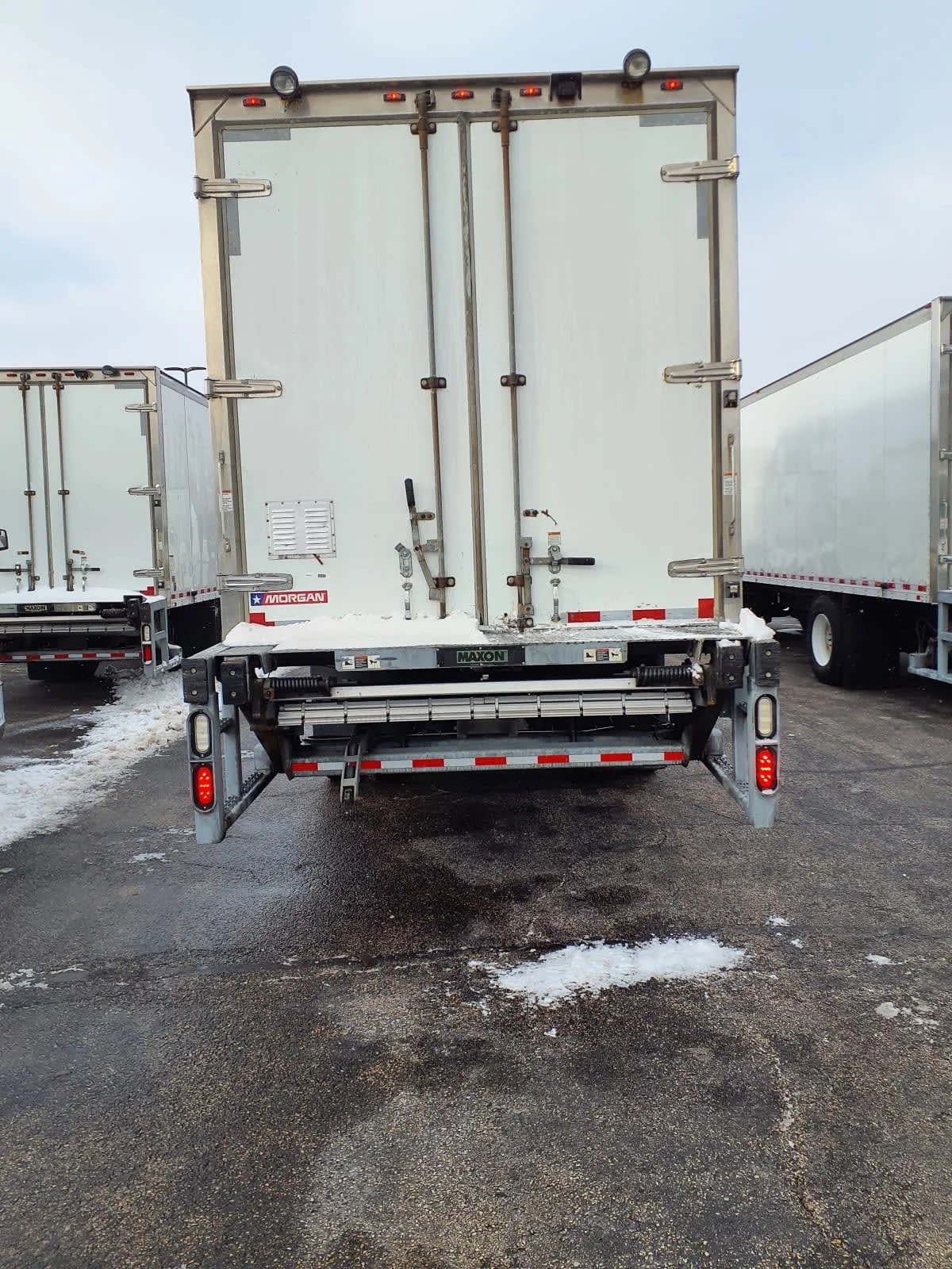 2016 Freightliner M2 106 - image 5