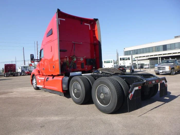 2021 Kenworth T680 — photo 4