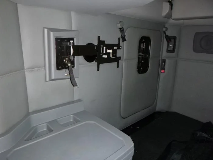 2021 Kenworth T680 — photo 19