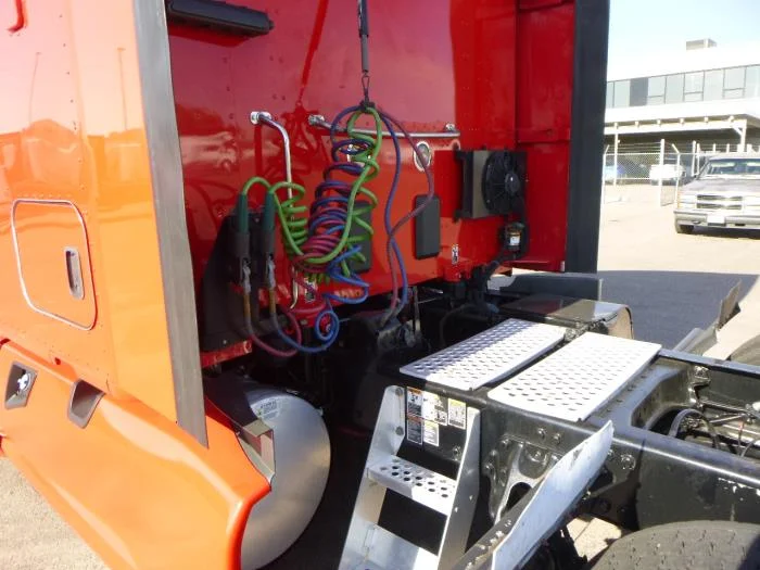 2021 Kenworth T680 — photo 30