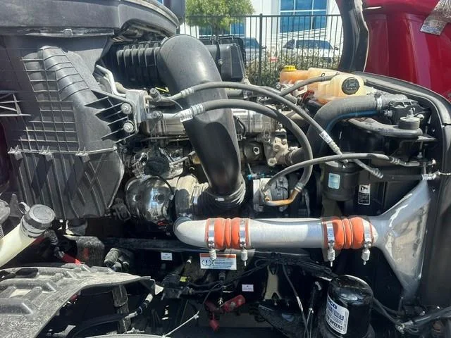 2022 Freightliner Cascadia — photo 7
