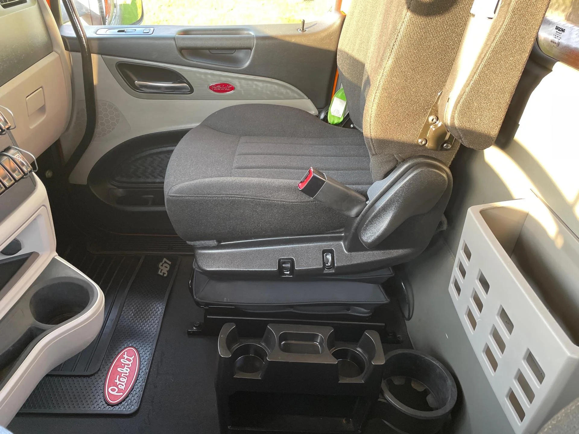 2024 Peterbilt 567 in Etna, OH — photo 21