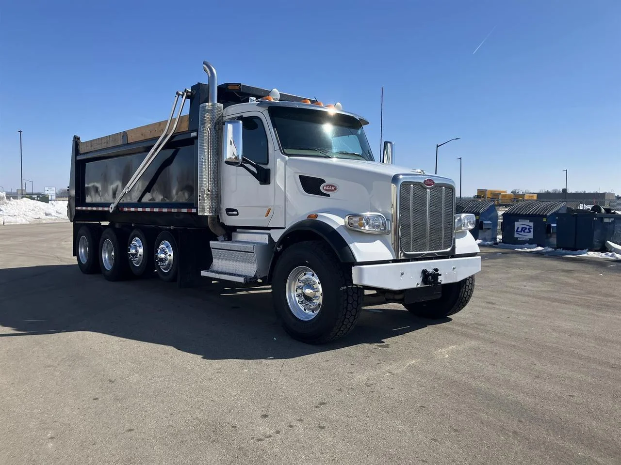 2022 Peterbilt 567 - image 2