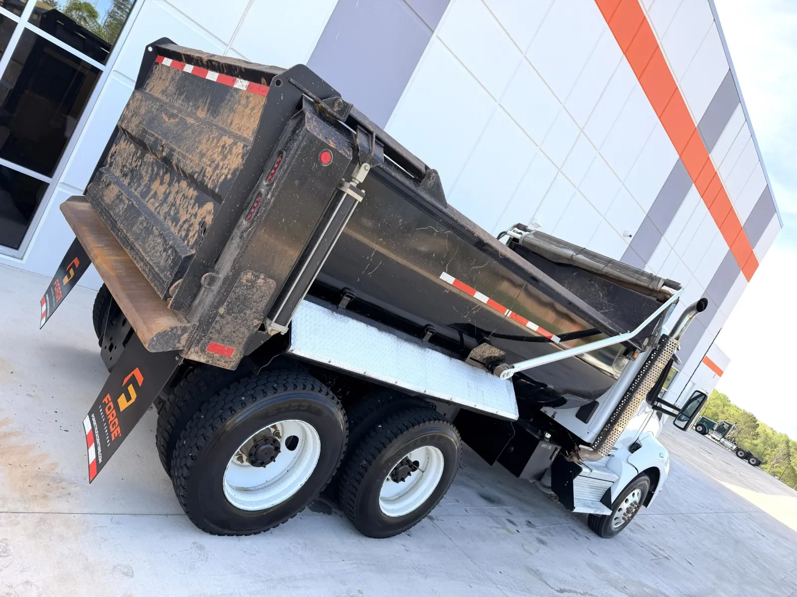 2020 Kenworth T880 - image 12