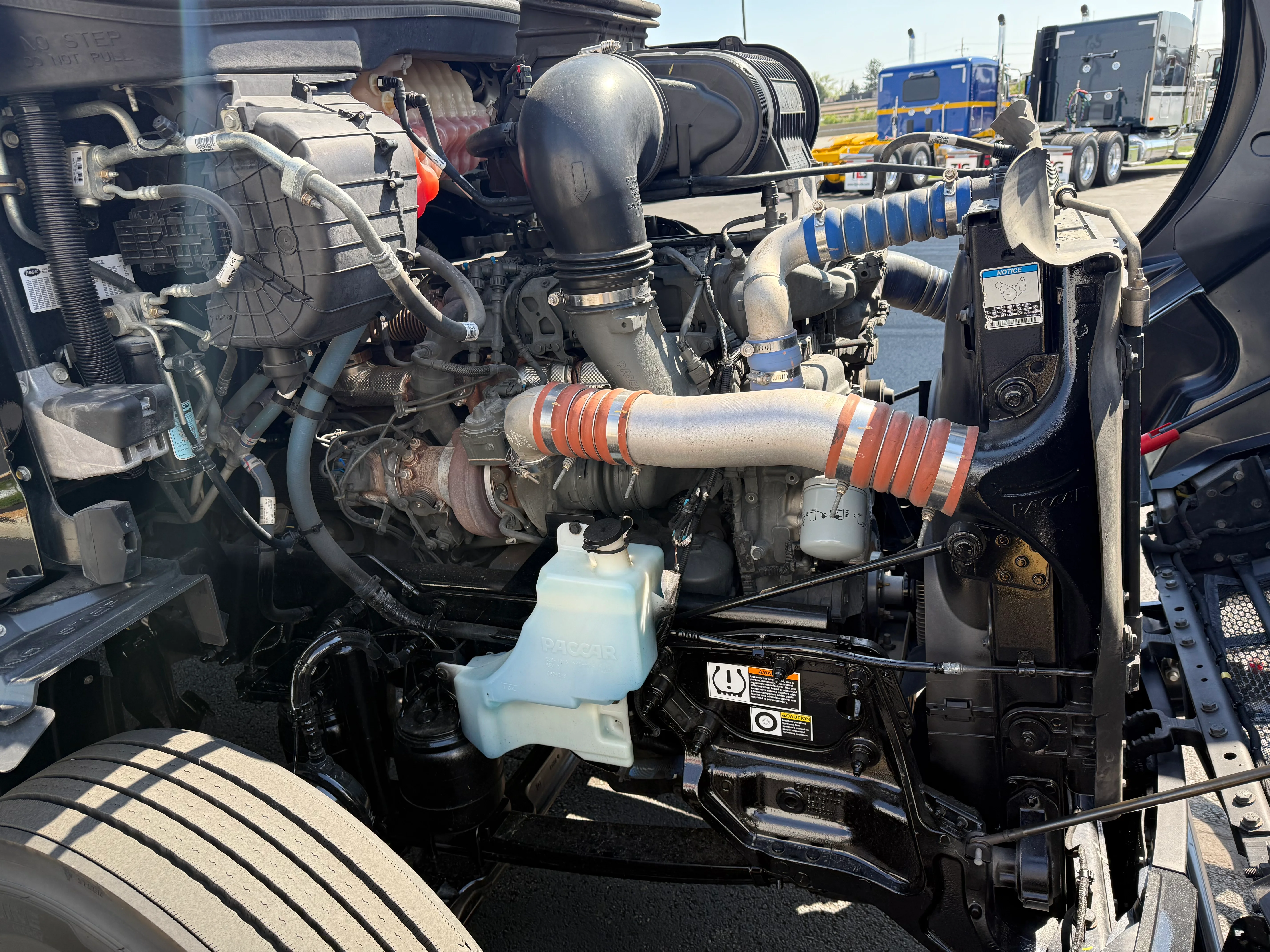 2022 Peterbilt 579 - image 10