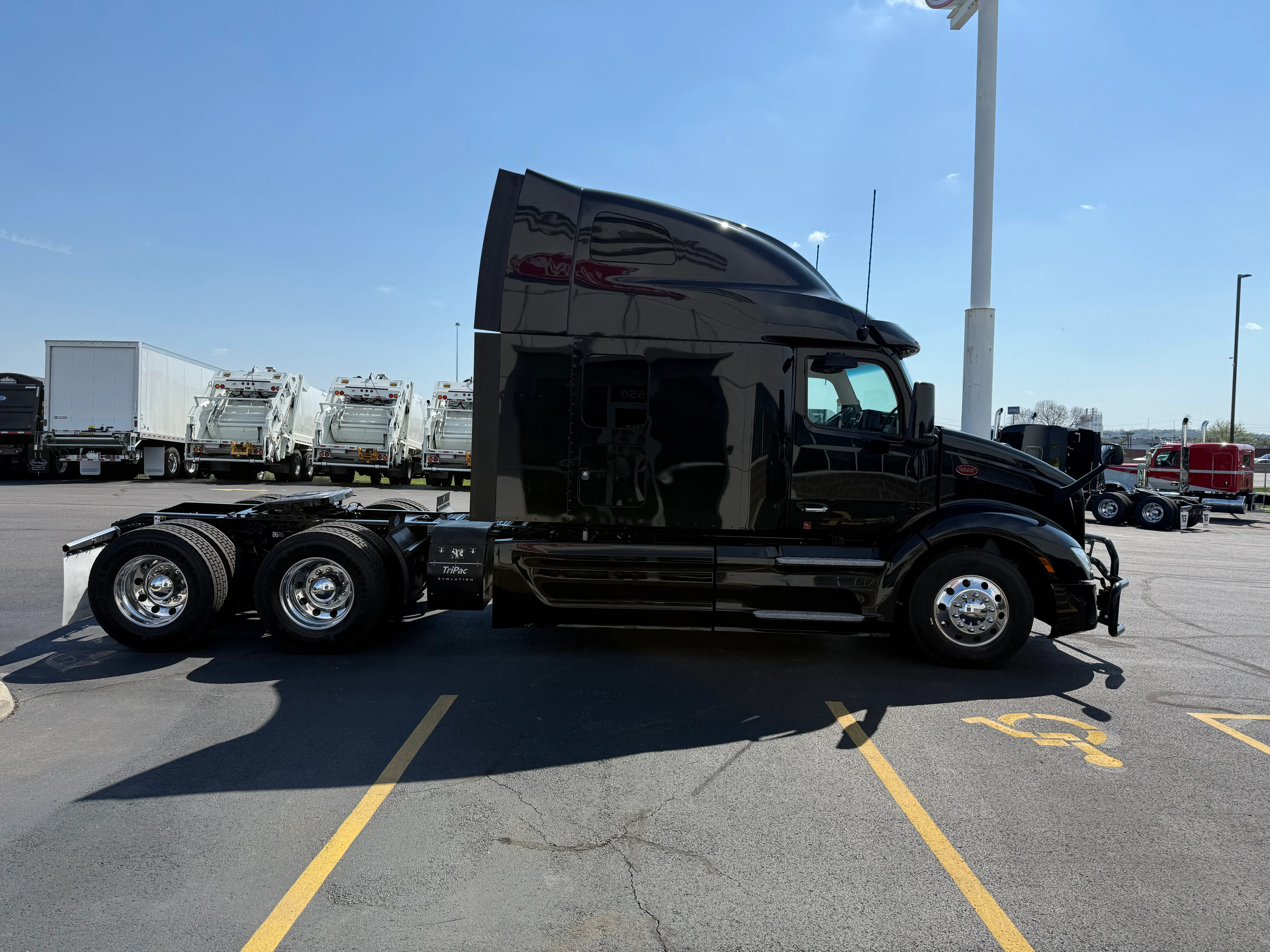 2022 Peterbilt 579 - image 6