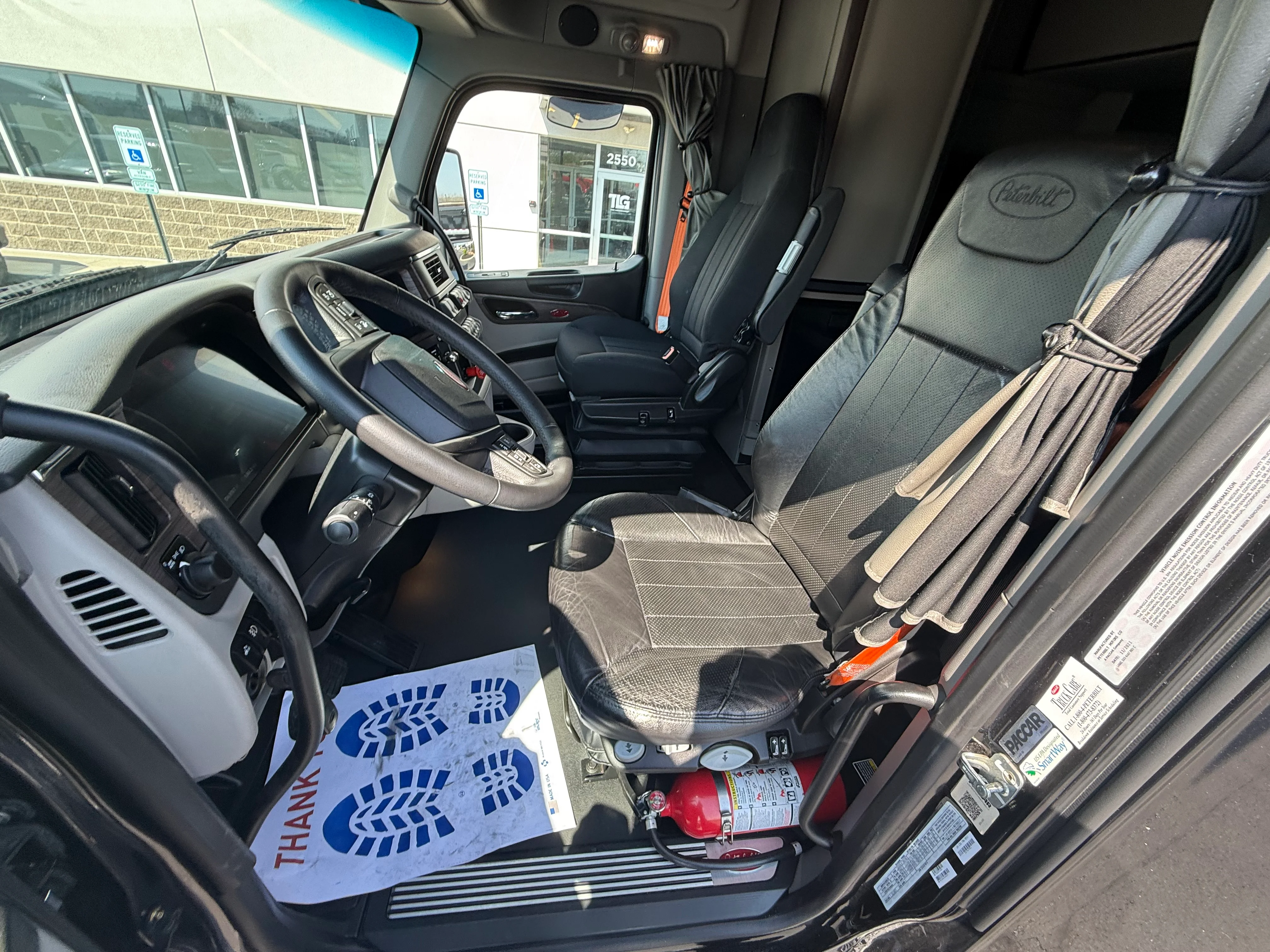 2022 Peterbilt 579 - image 16