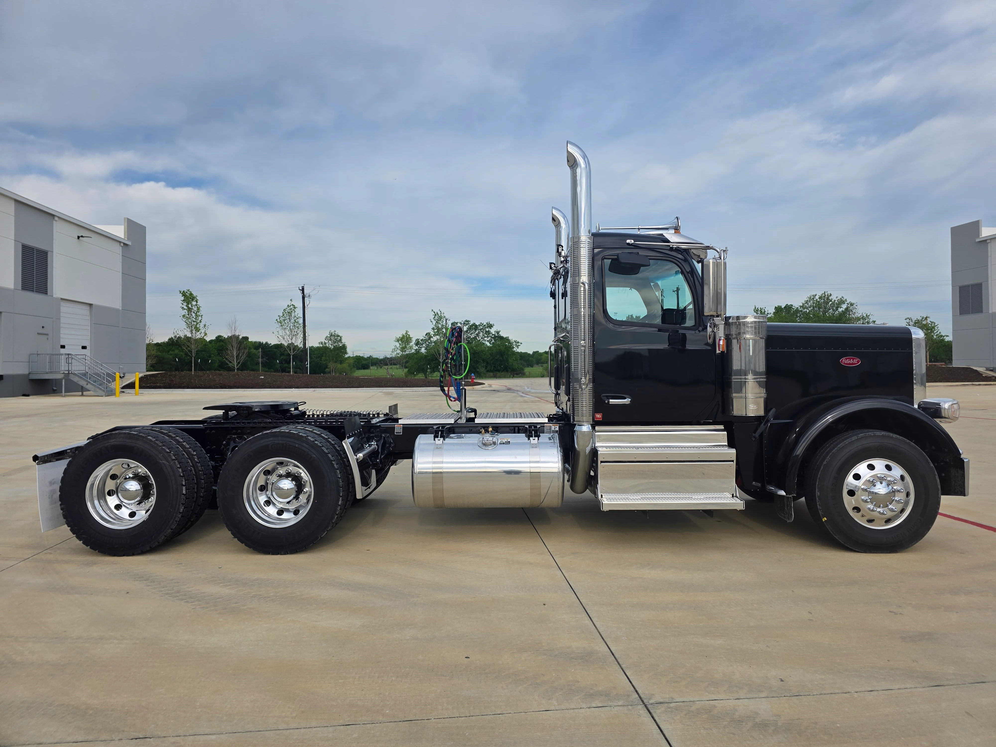 2027 Peterbilt 589 in Portland, OR — photo 6