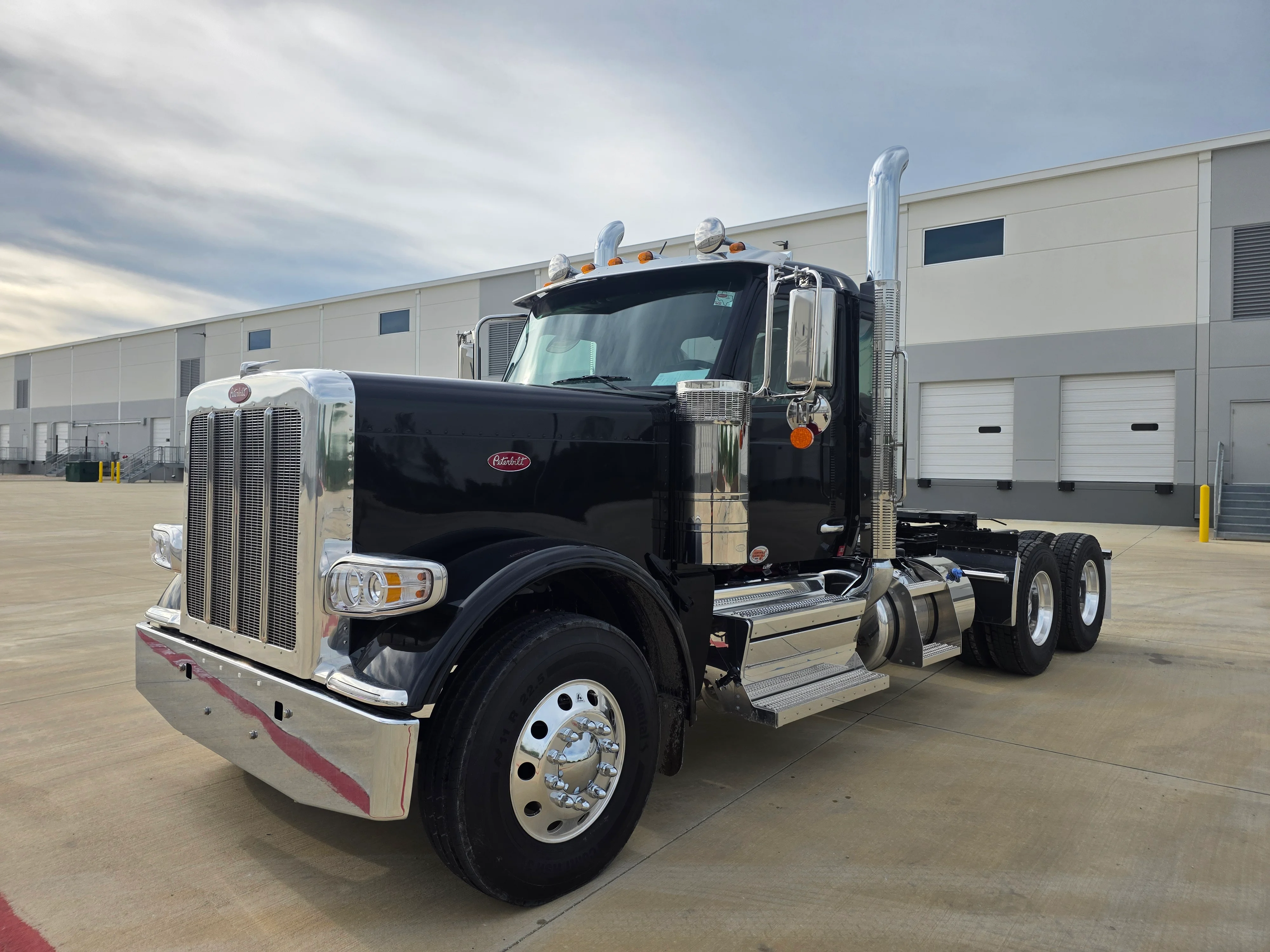2027 Peterbilt 589 in Portland, OR
