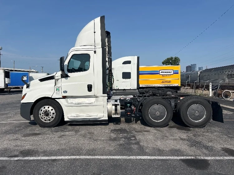 2019 Freightliner Cascadia in Nashville (Mount Juliet), TN — photo 4