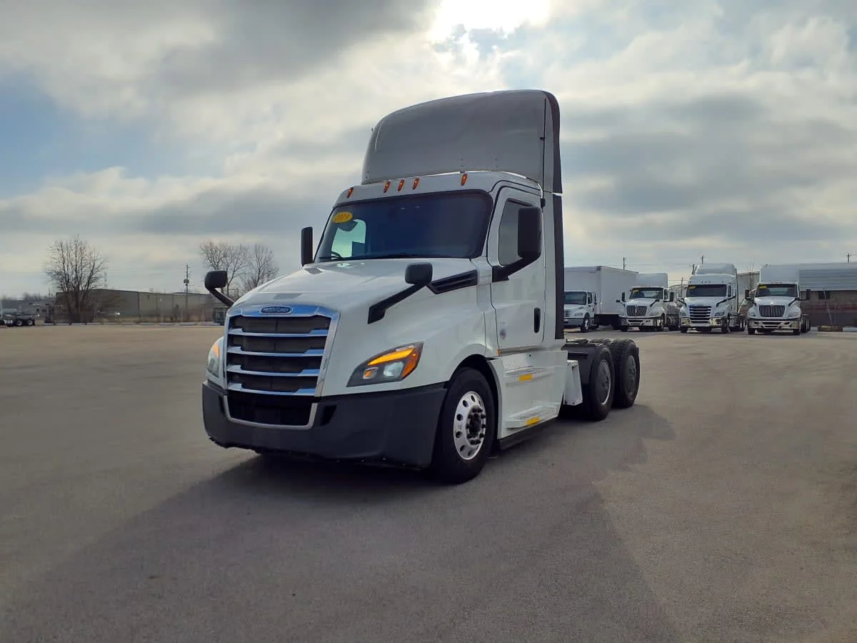 2019 Freightliner Cascadia in Clarksville, IN