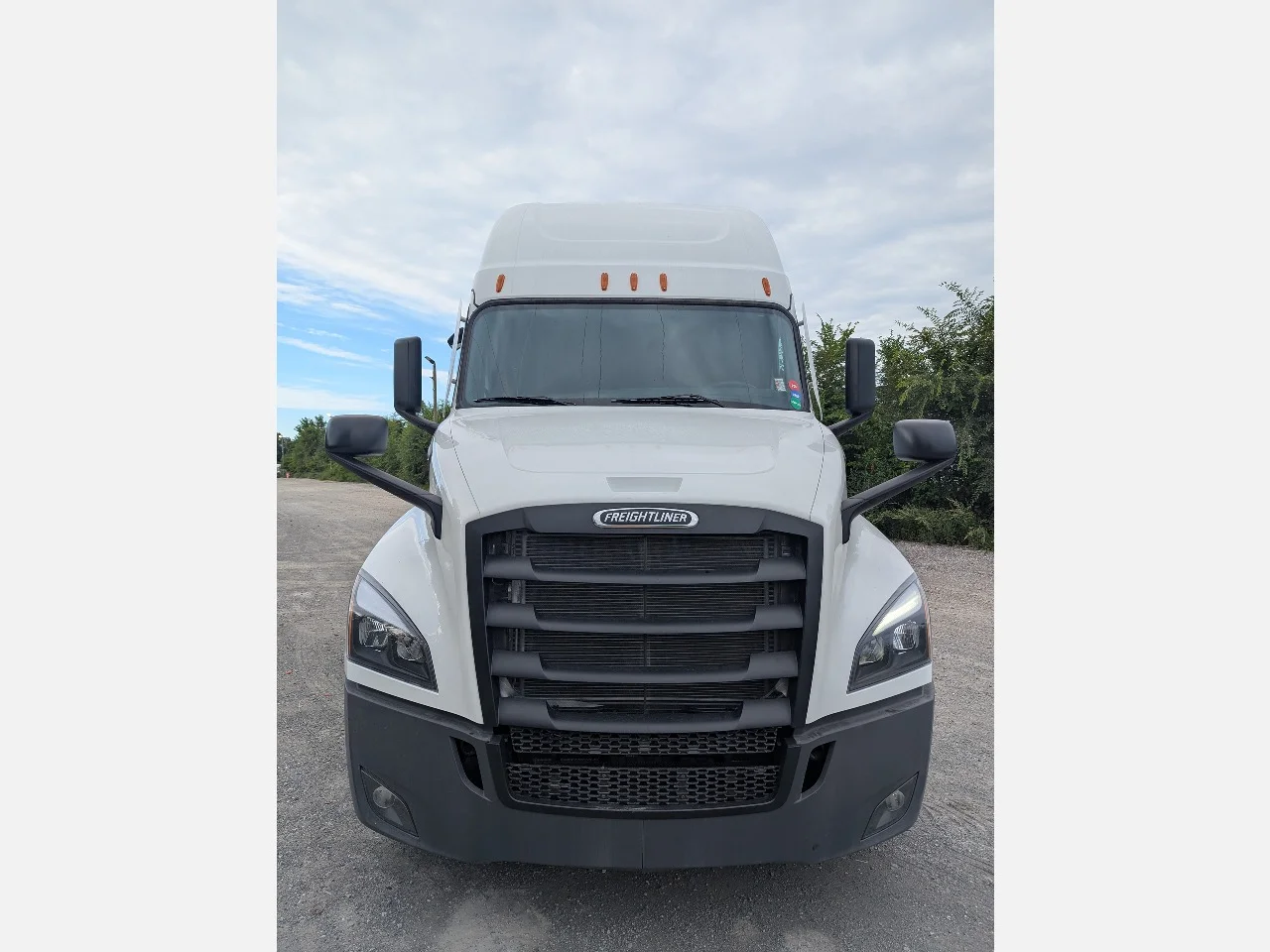 2026 Freightliner in York Street Elmhurst, IL — photo 2