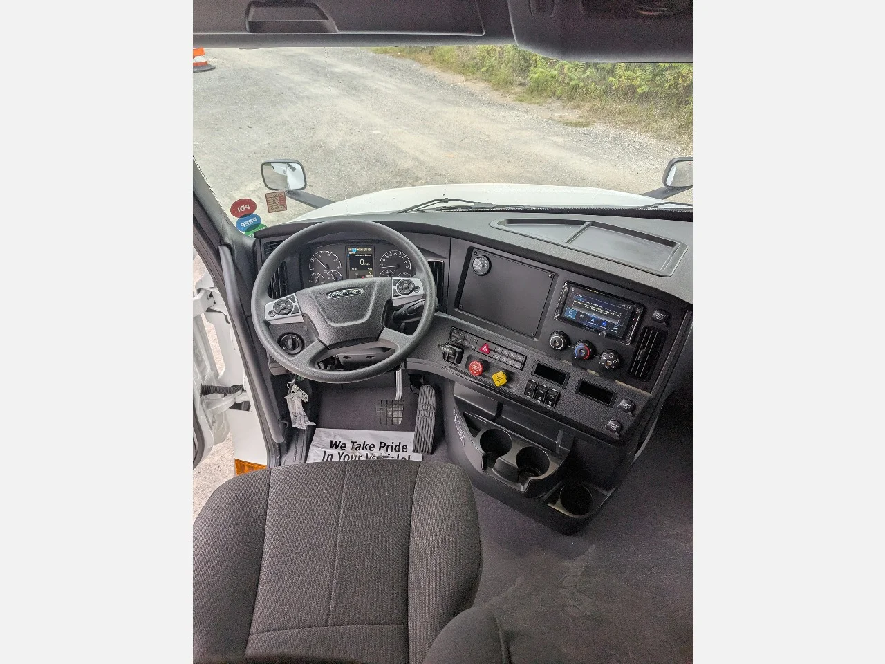 2026 Freightliner in York Street Elmhurst, IL — photo 15
