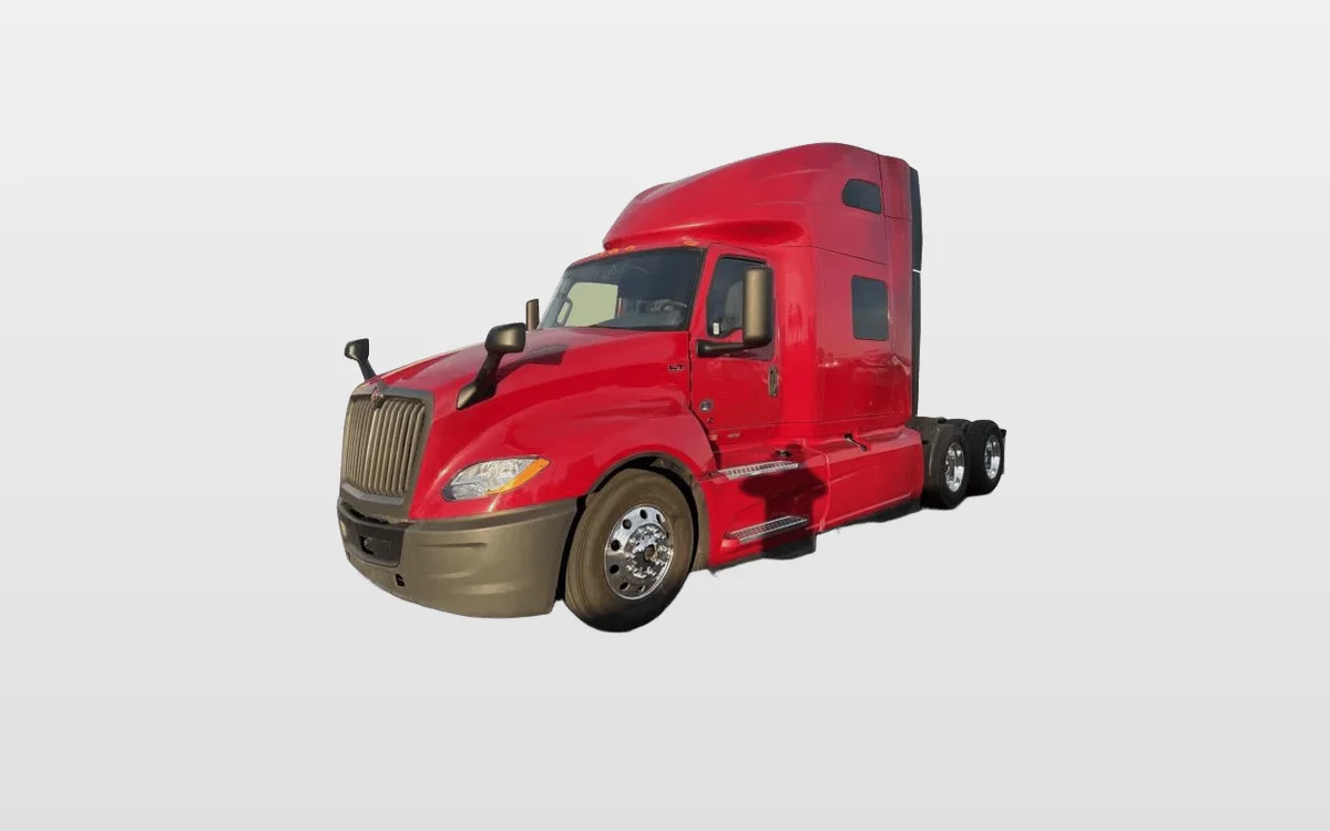 2022 International LT - image 1