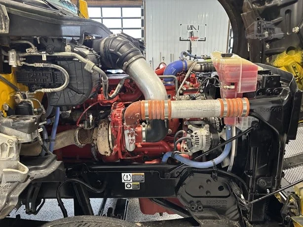 2015 Kenworth T880 in Hartford, SD — photo 20